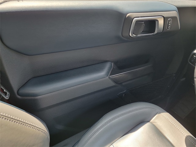 2024 Ford Bronco Outer Banks photo 27