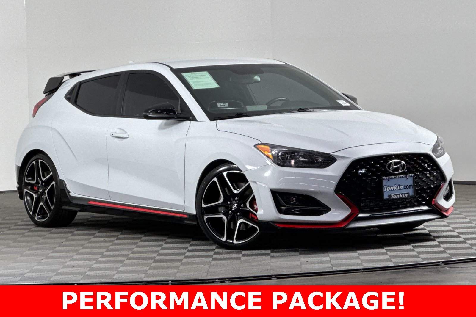 2020 Hyundai Veloster N photo 2