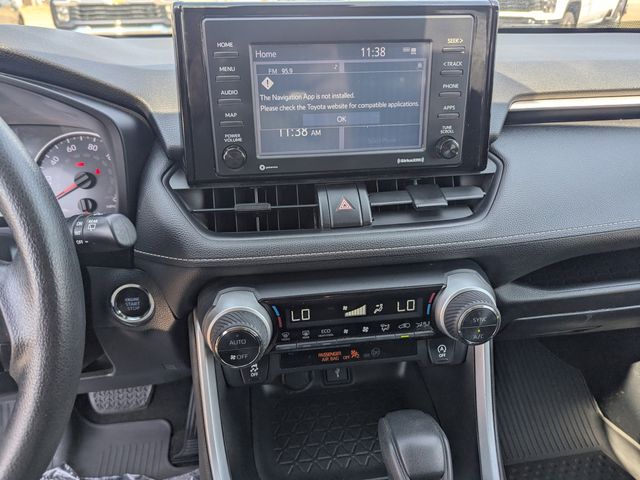 2021 Toyota RAV4 XLE photo 21