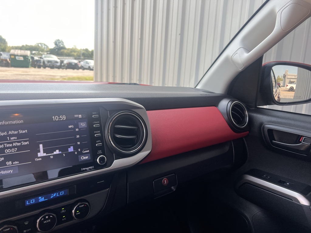 2023 Toyota Tacoma SR5 photo 33