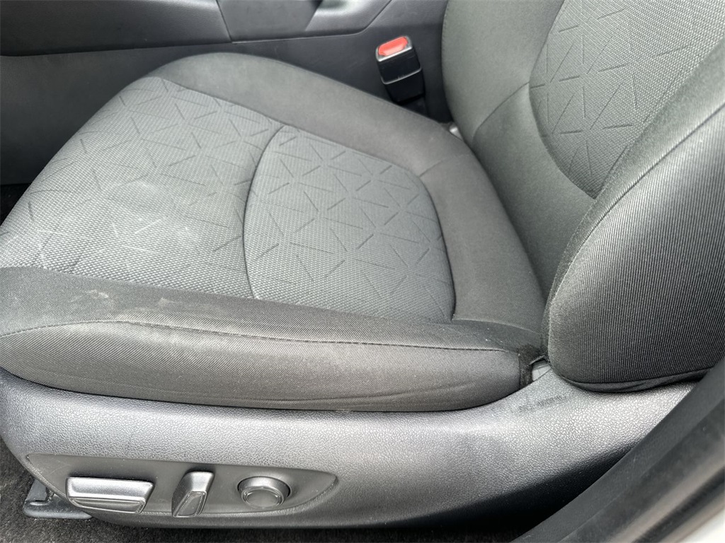 2023 Toyota RAV4 XLE photo 15