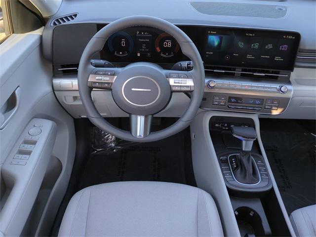 2026 Hyundai Kona SEL photo 15