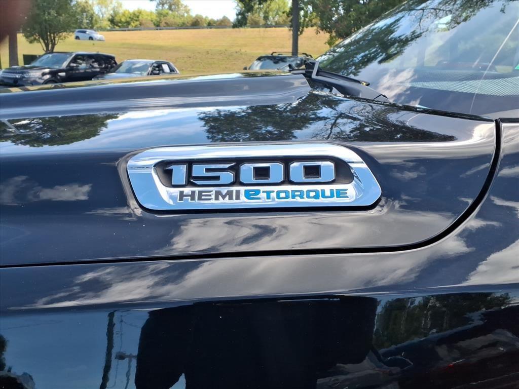 2023 Ram 1500 Big Horn photo 4