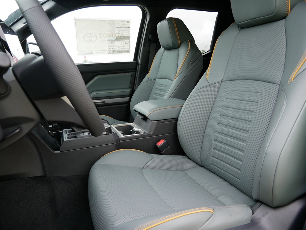 2025 Toyota Tacoma Trailhunter Double Cab photo 4