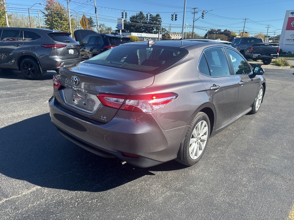 2020 Toyota Camry LE photo 4
