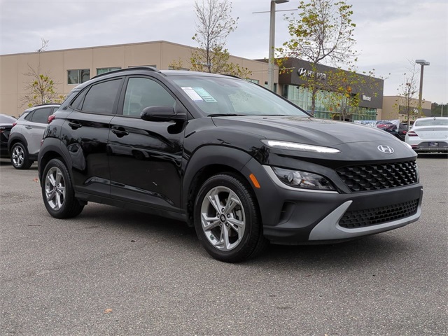 2023 Hyundai Kona SEL photo 2