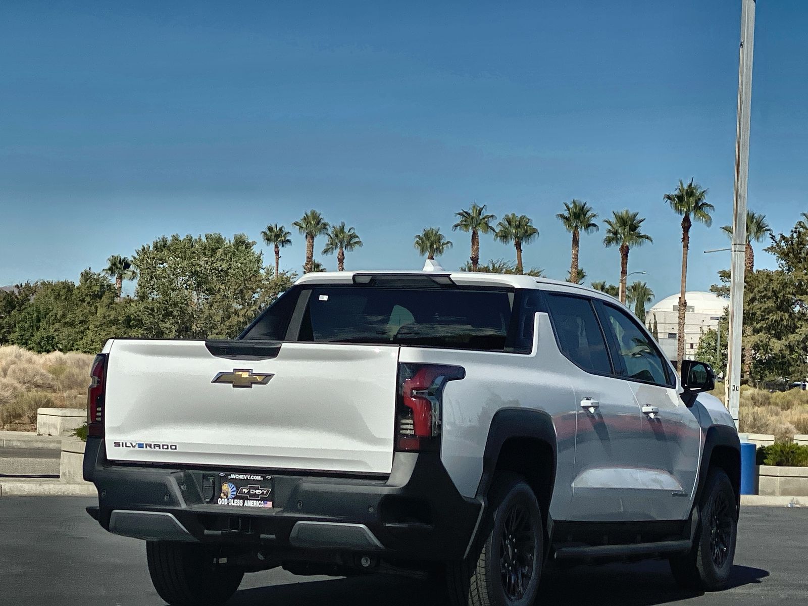 2026 Chevrolet Silverado photo 4