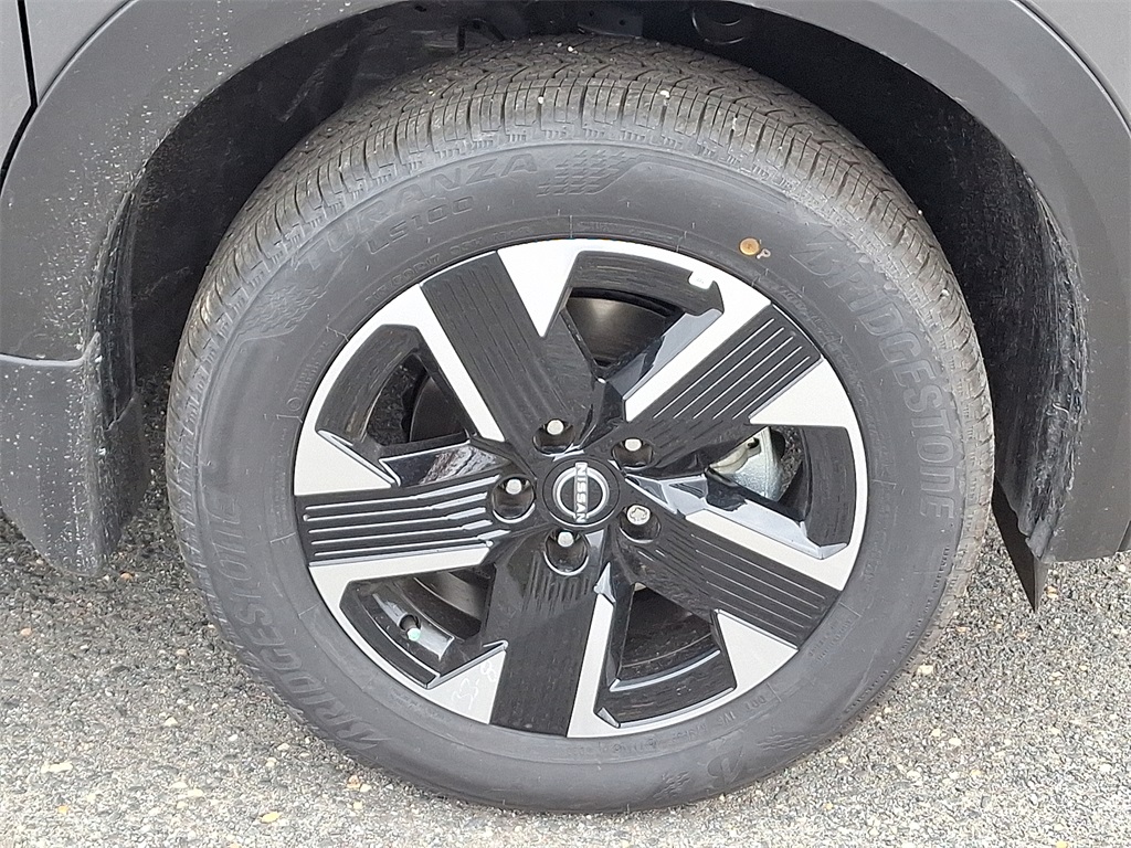 2026 Nissan Kicks SV photo 4