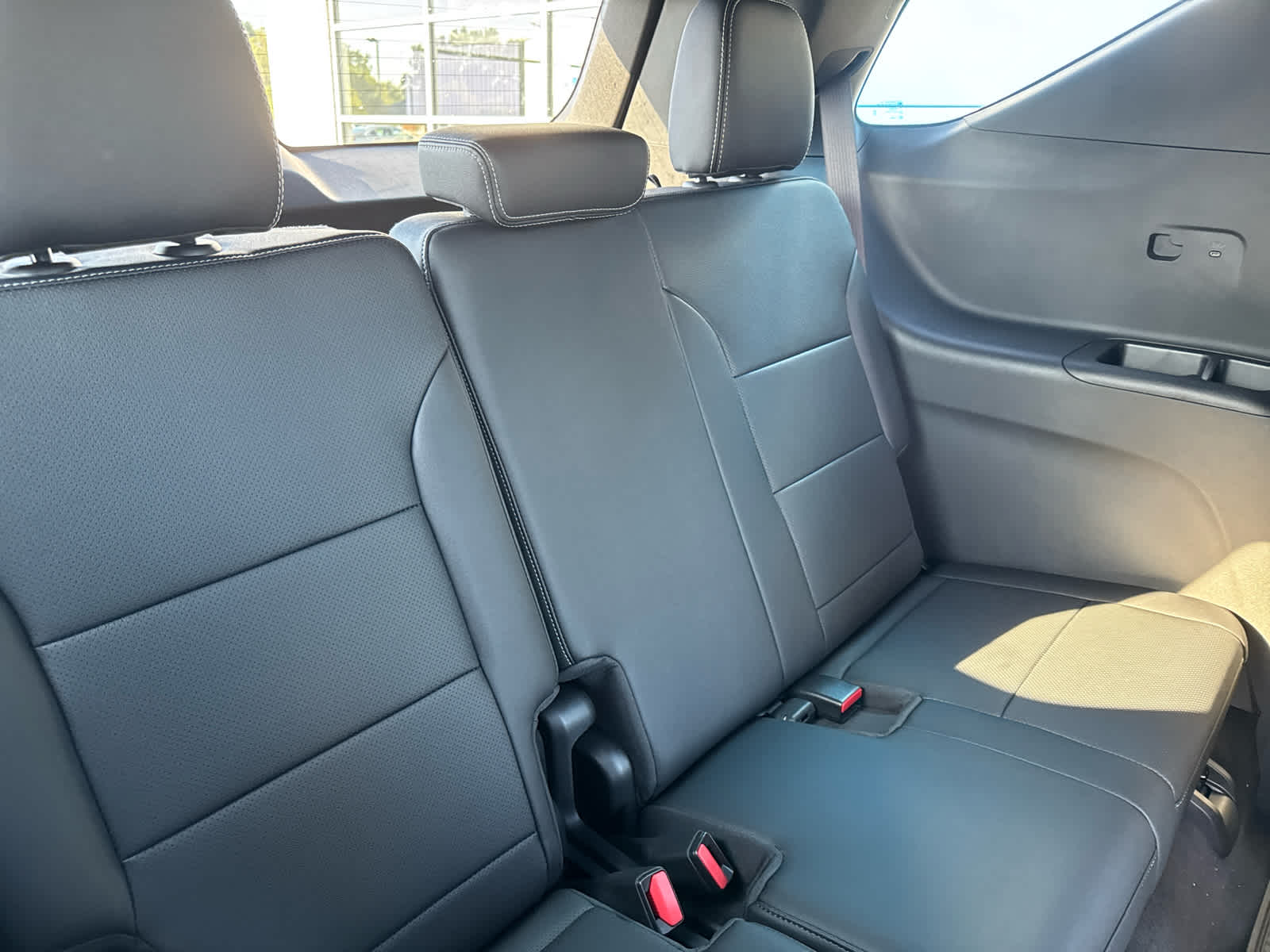 2025 Chevrolet Traverse photo 6