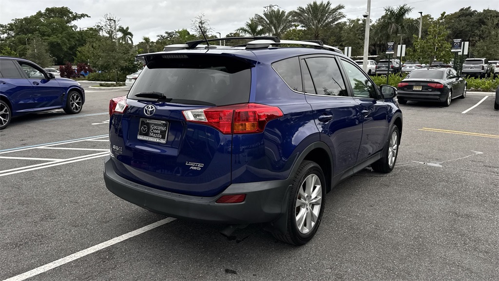 2015 Toyota RAV4 Limited photo 2