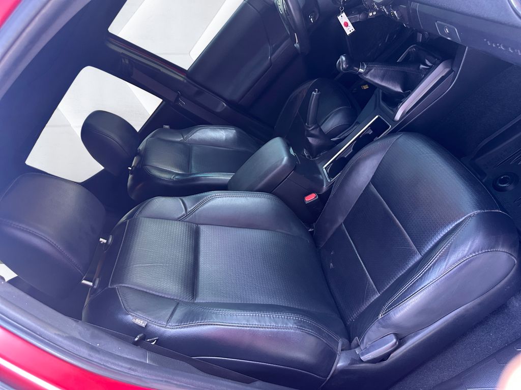 2021 Toyota Tacoma TRD Off-Road photo 14