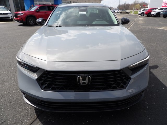 2025 Honda Accord SE photo 2