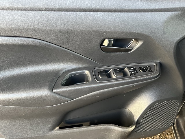 2024 Nissan Versa 1.6 S photo 23