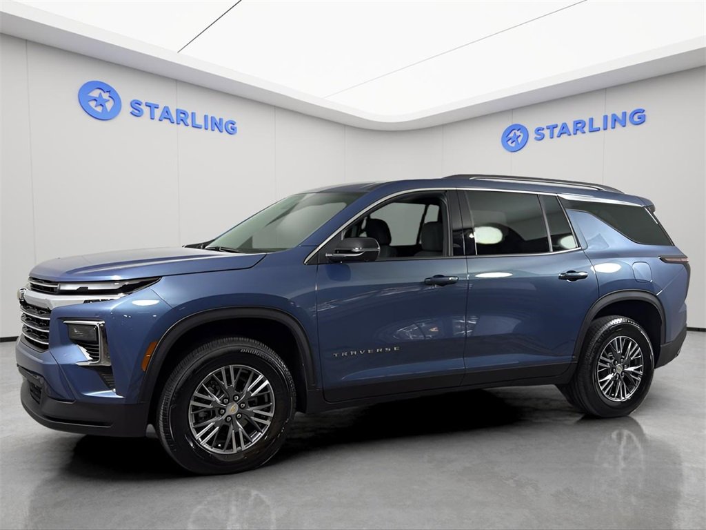 2025 Chevrolet Traverse photo 2