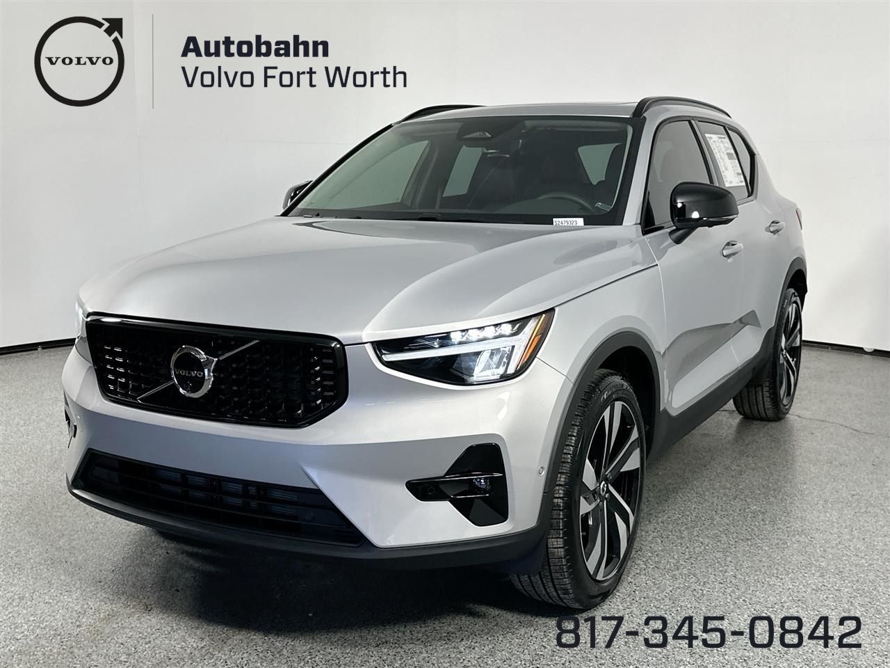 2025 Volvo XC40