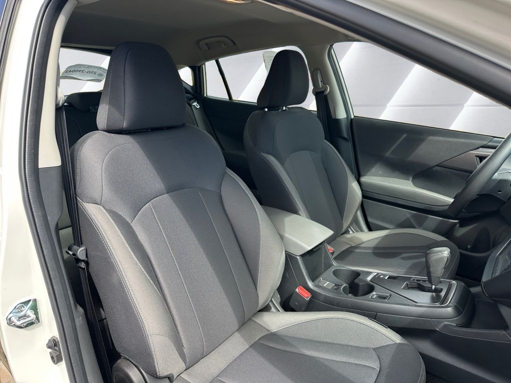 2025 Subaru Impreza Base photo 10