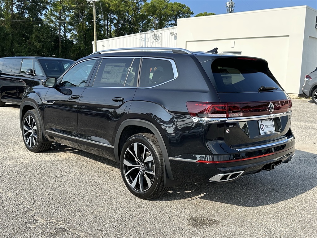 2026 Volkswagen Atlas SEL Premium R-Line photo 3