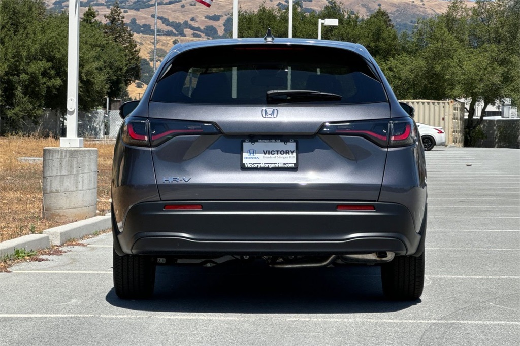 2026 Honda HR-V LX photo 4