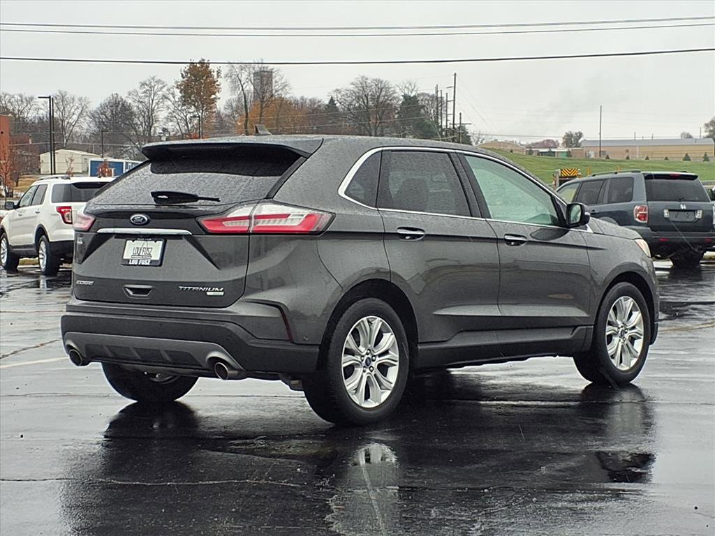 2020 Ford Edge Titanium photo 3