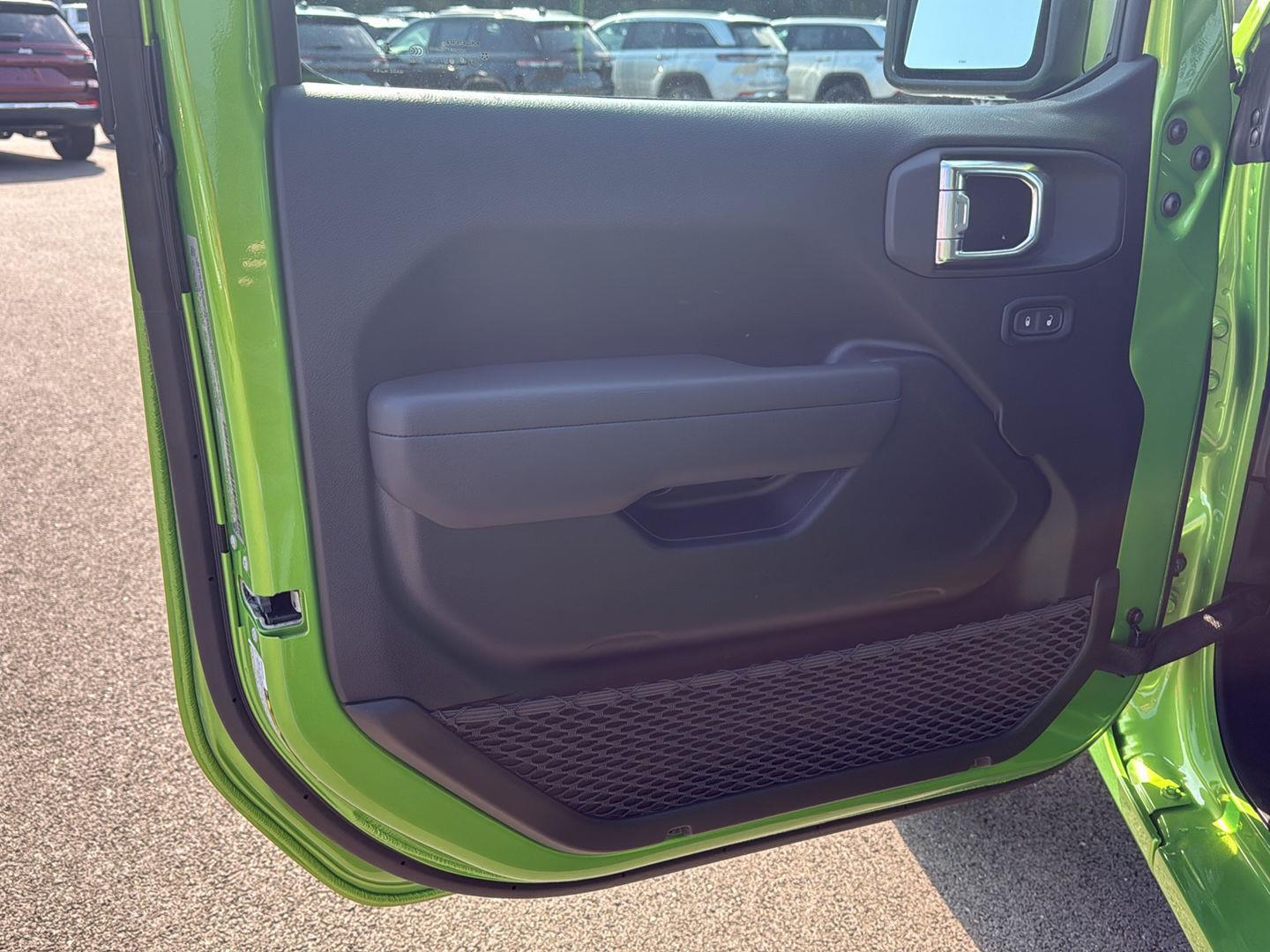 2025 Jeep Wrangler Sport photo 15