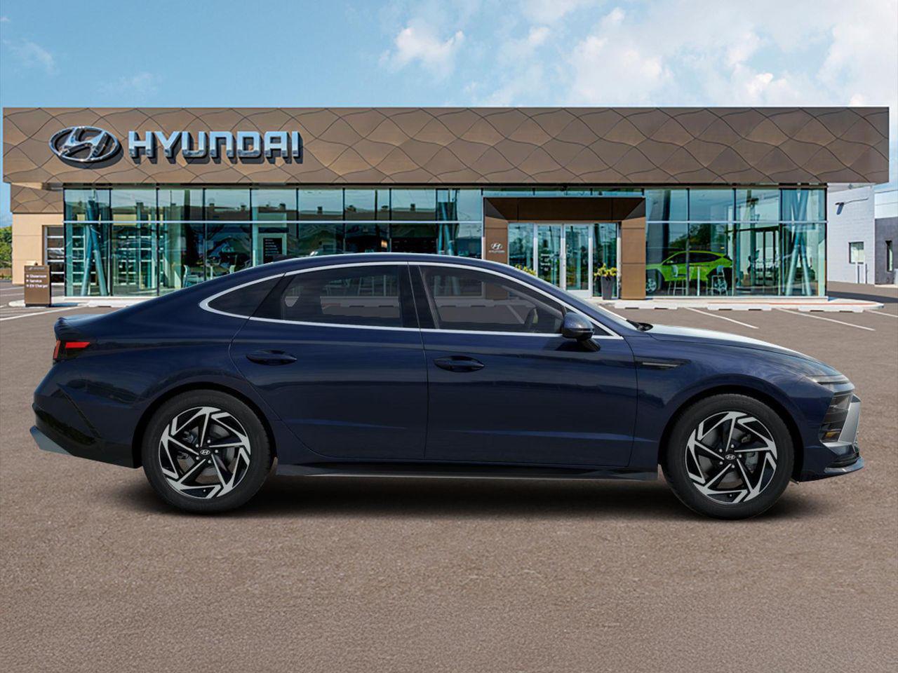 2026 Hyundai Sonata SEL Sport photo 4