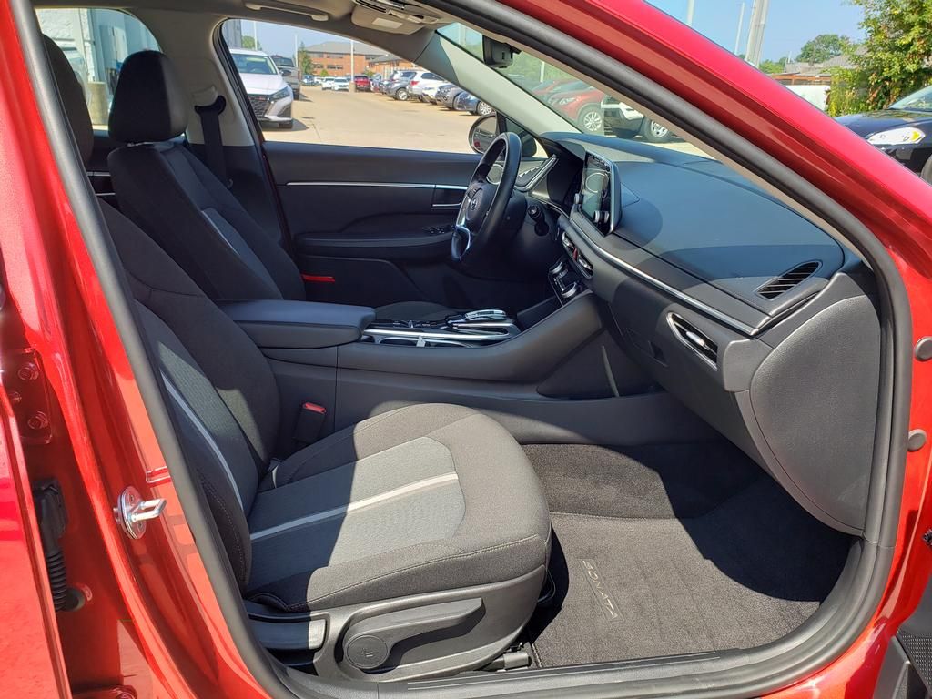 2020 Hyundai Sonata SEL photo 22