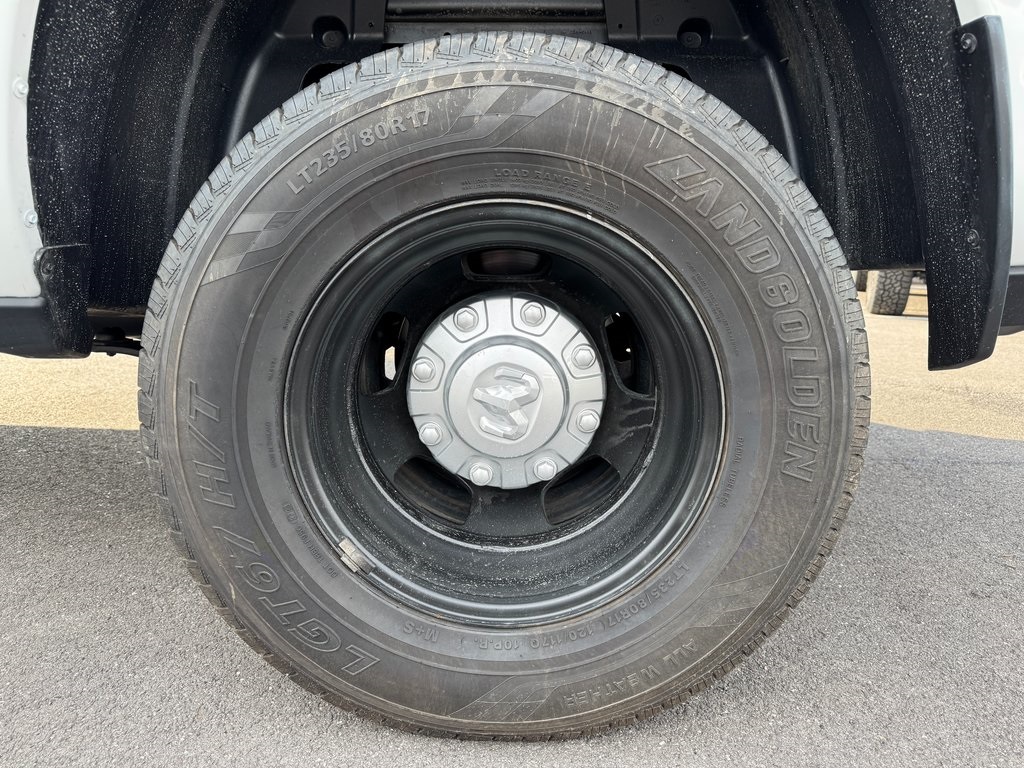 2022 Ram 3500 Tradesman photo 12
