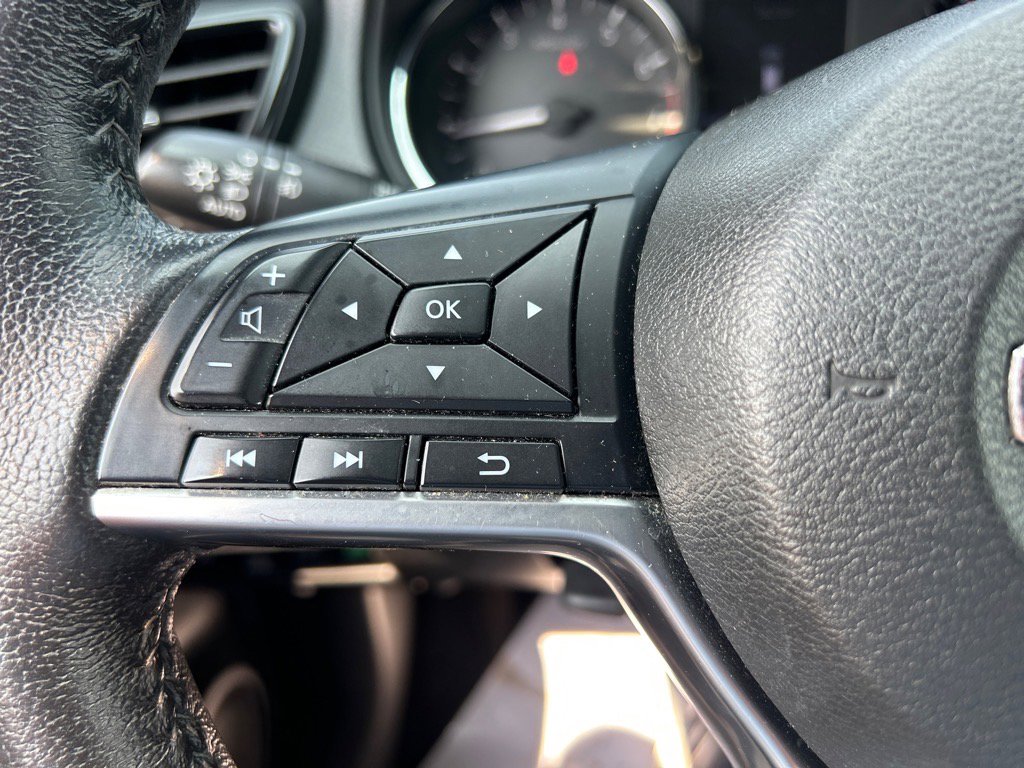 2020 Nissan Rogue SL photo 24