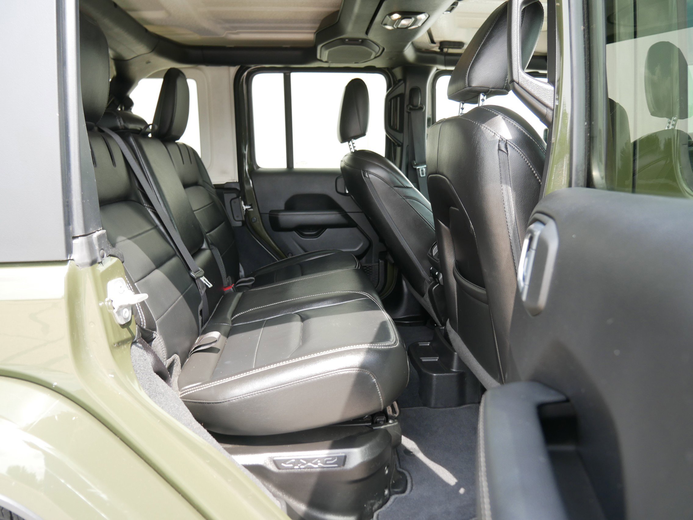 2022 Jeep Wrangler 4xe Unlimited Sahara photo 13