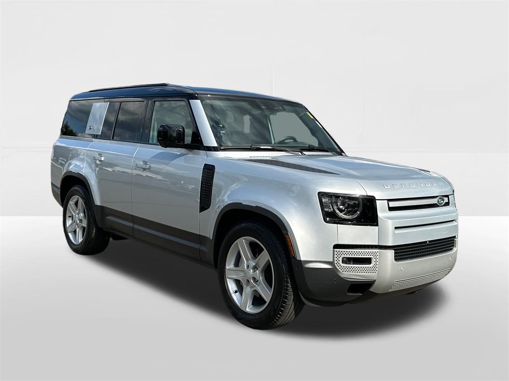 2024 Land Rover Defender 130 S photo 5