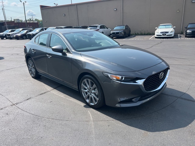 2025 Mazda Mazda3 Preferred's photo