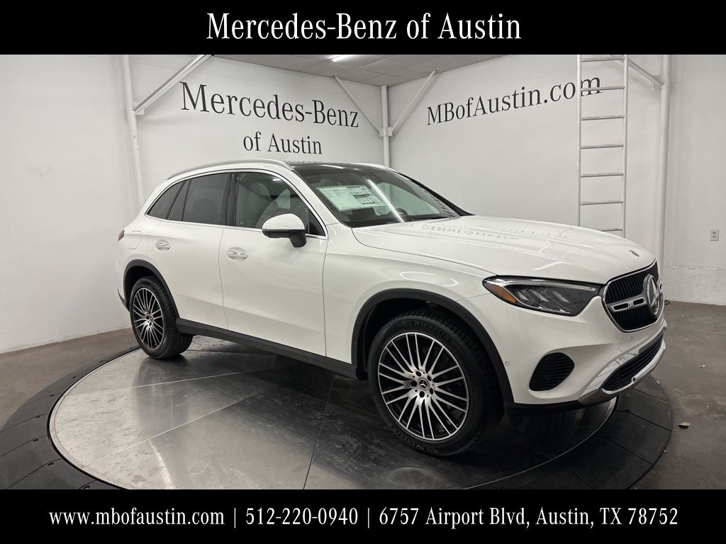 2026 Mercedes-Benz GLC Base's photo