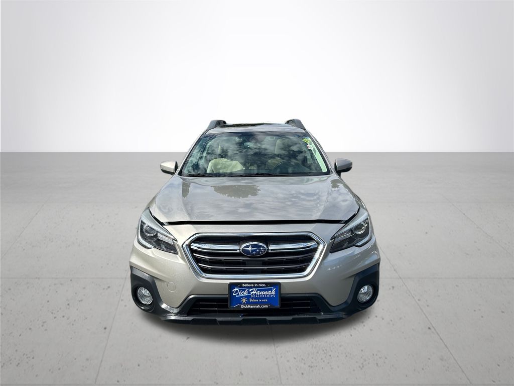 2018 Subaru Outback 3.6R Limited photo 3