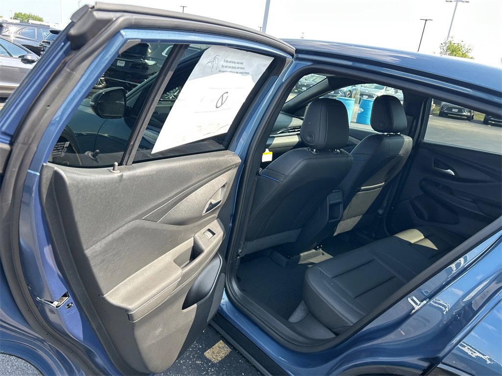 2025 BUICK ENVISTA - Image 27