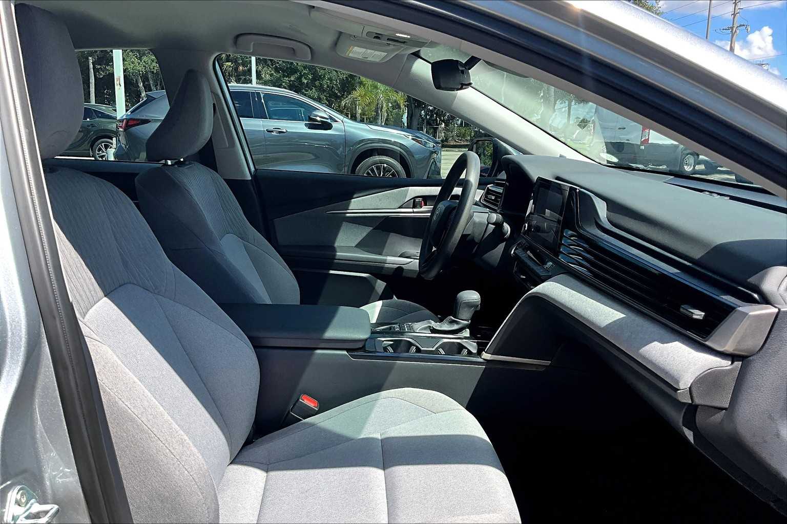 2025 Toyota Camry LE photo 8
