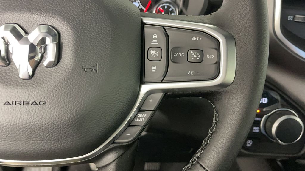 New 2025 Granite Crystal Metallic Clearcoat RAM Big Horn/Lone Star image 25