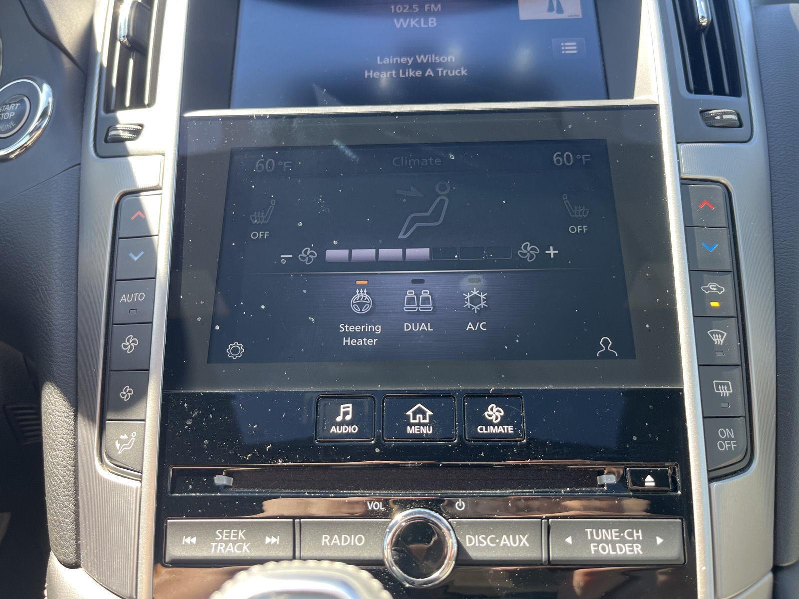 2022 Infiniti Q60 Luxe photo 14