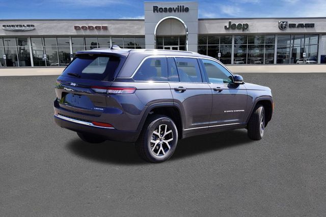 2025 Jeep Grand Cherokee Limited photo 3