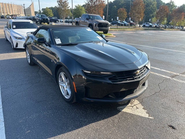 2023 Chevrolet Camaro 1LT photo 4