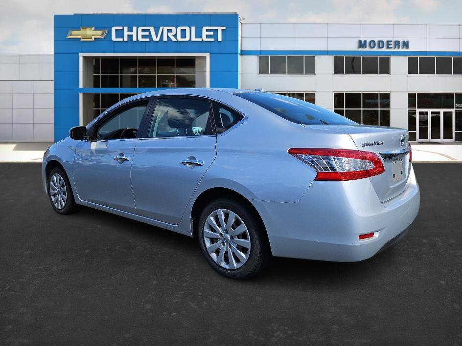 2015 Nissan Sentra SV photo 3