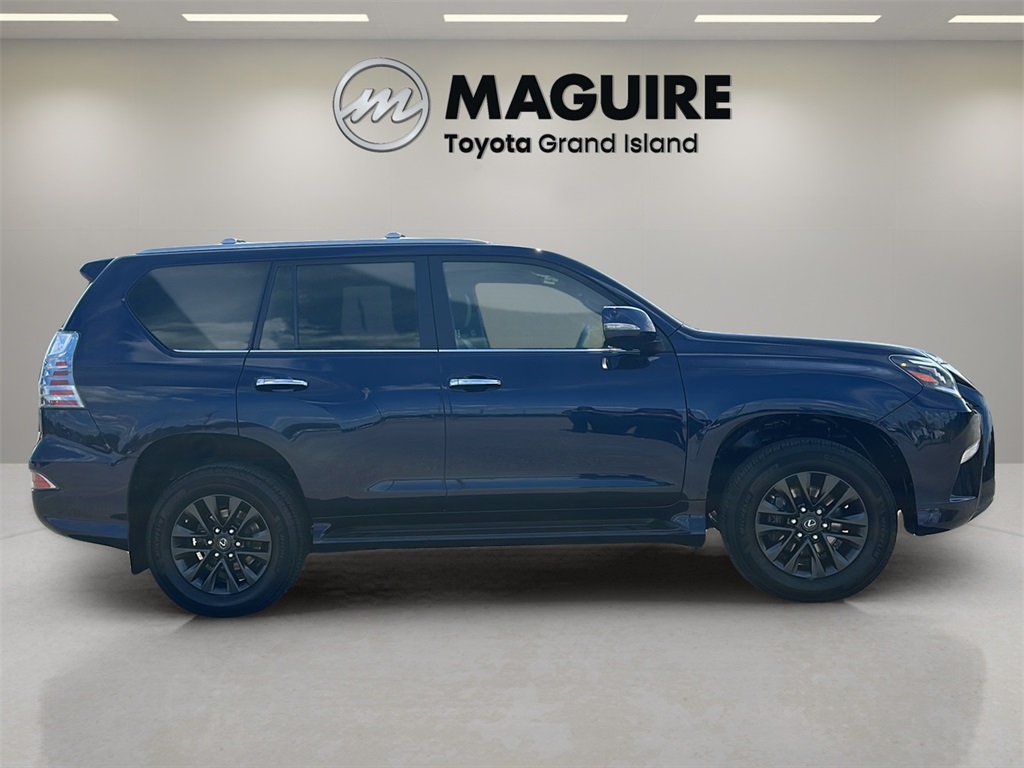 2023 Lexus GX 460 photo 2
