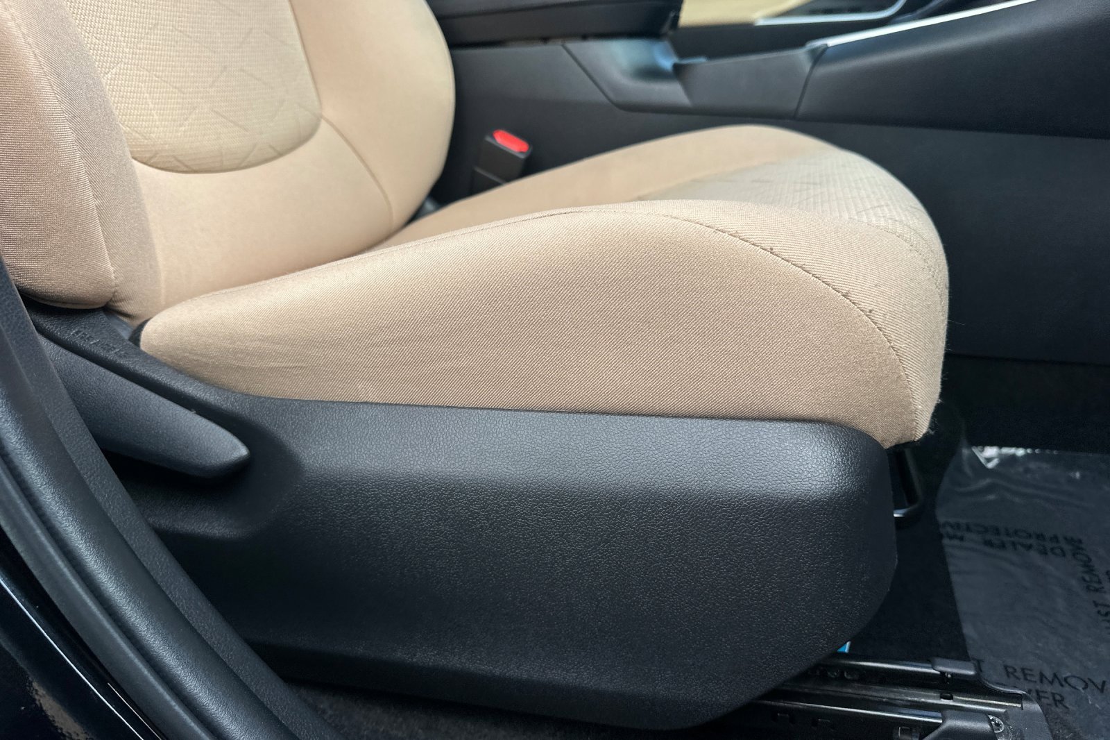 2022 Toyota RAV4 XLE photo 20