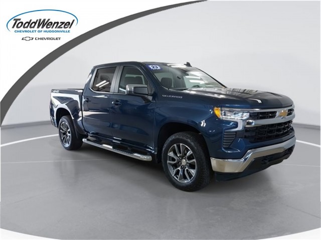 2023 Chevrolet Silverado 1500 LT (2FL)