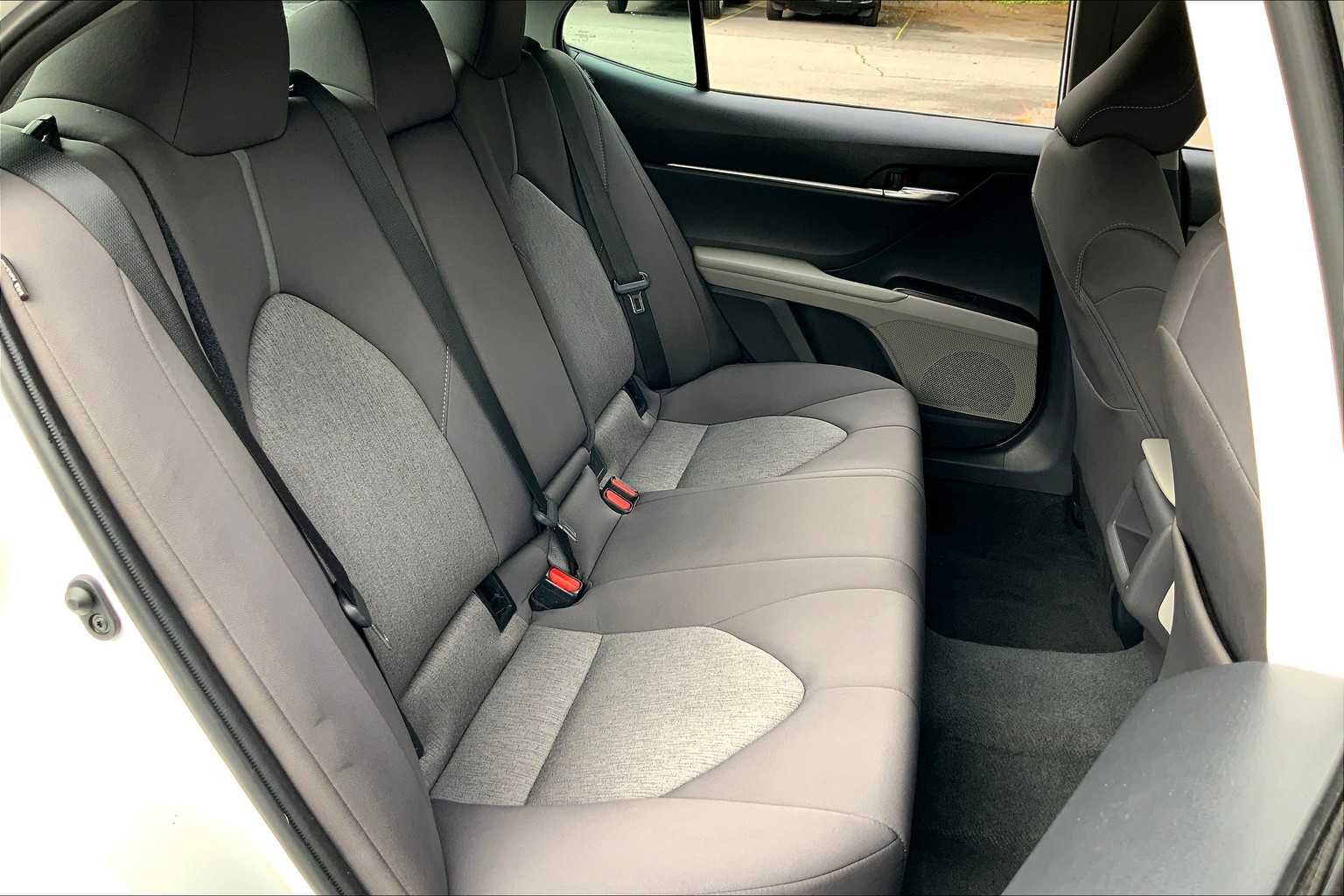 2023 Toyota Camry LE photo 17