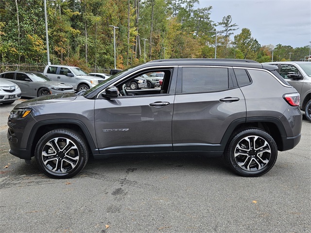 2023 Jeep Compass Limited photo 4