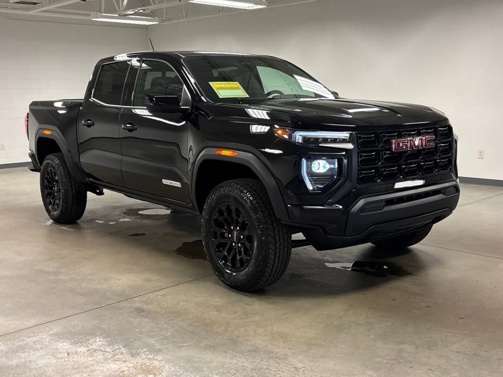 2026 GMC Canyon Elevation's photo
