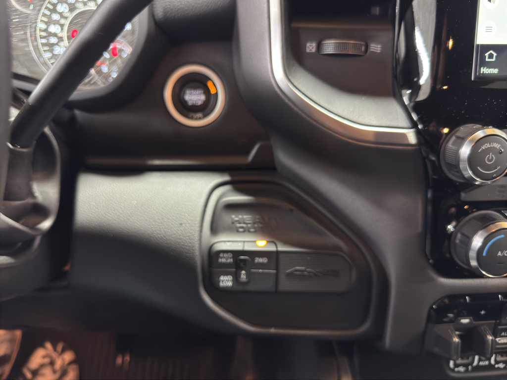 2024 Ram 3500 Big Horn photo 28