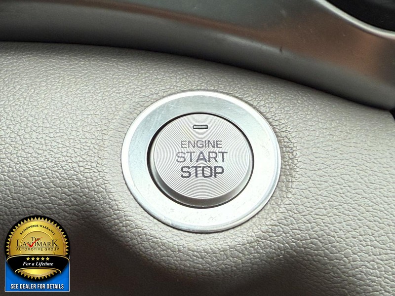 2020 Hyundai Elantra Value Edition photo 13