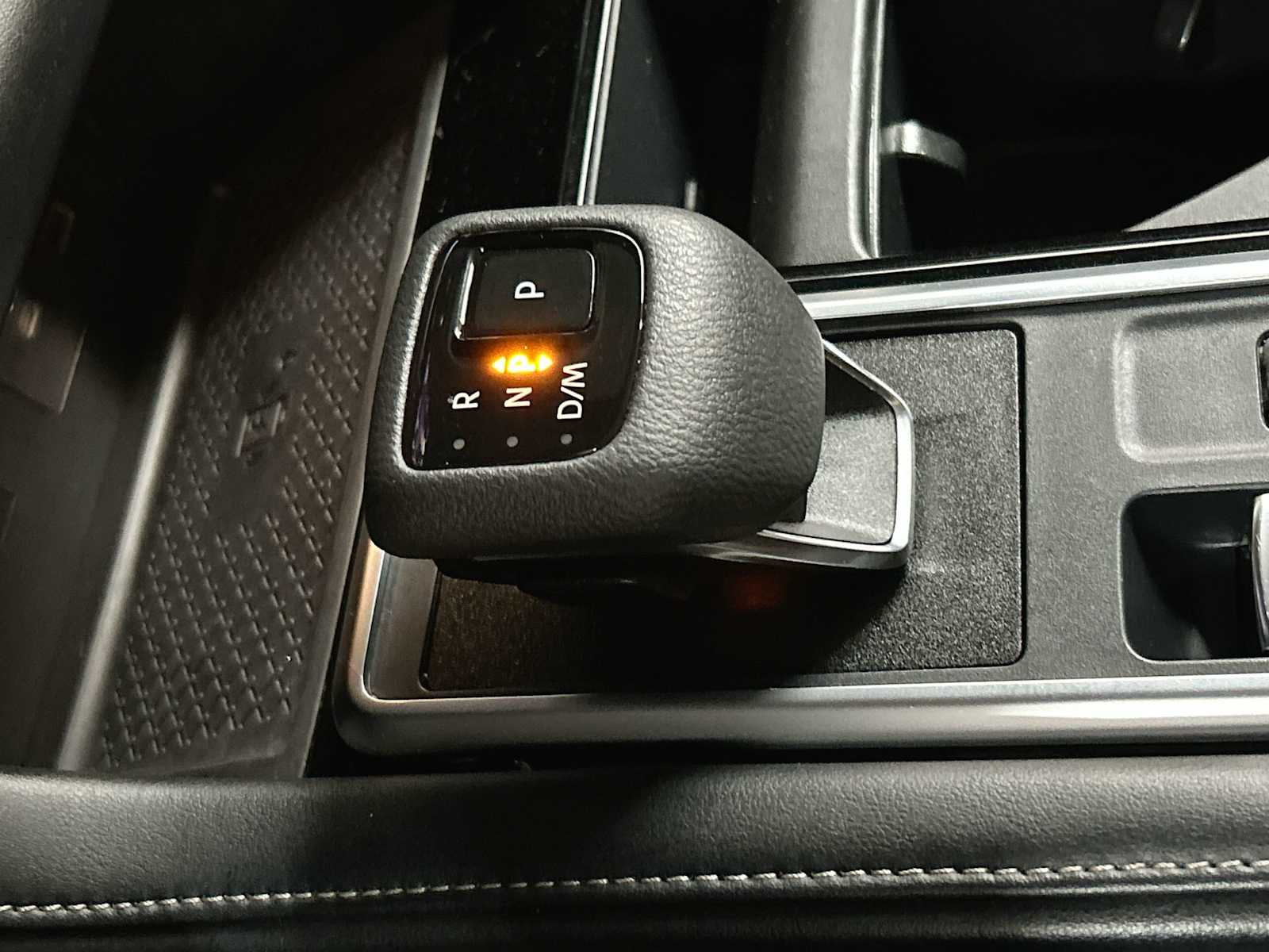 2024 Nissan Pathfinder SL photo 26