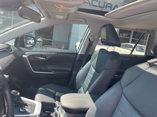 2021 Toyota RAV4 Hybrid XLE Premium photo 36